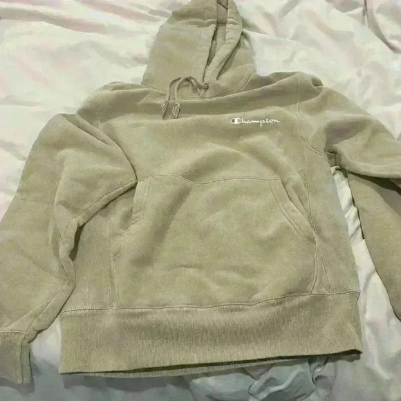 Champion hoodie - Picture 1 of 3